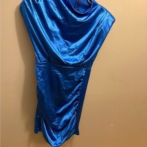 Chic Sapphire Blue Midi Dress